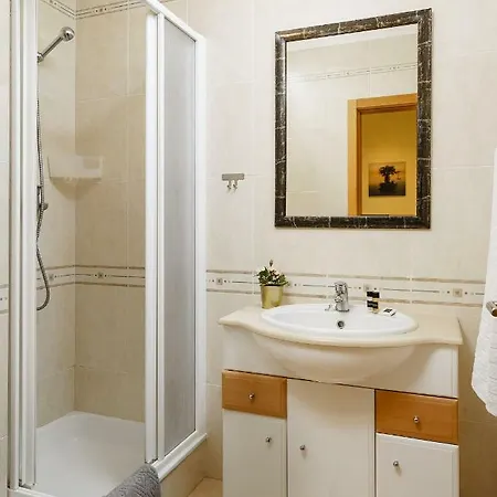 Alex By Real Life Concierge Alvor